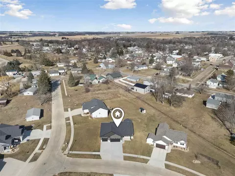 View/Area - 718 Pointer Cir, Center Point, IA 52213 photo 3 of 5