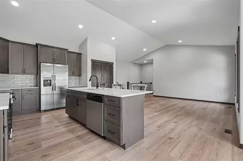 Other - 718 Pointer Cir, Center Point, IA 52213 photo 2 of 9