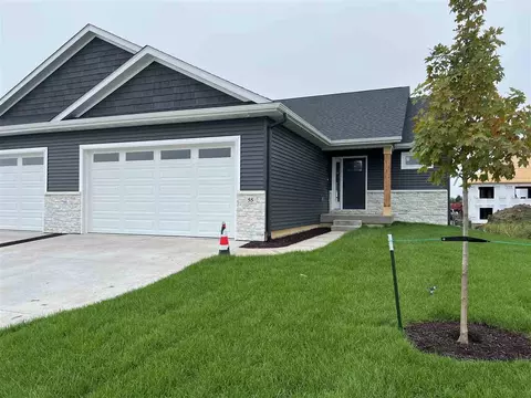 55 Kinsey St, North Liberty, IA 52317