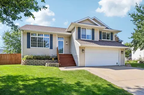950 Augusta Cir, North Liberty, IA 52317