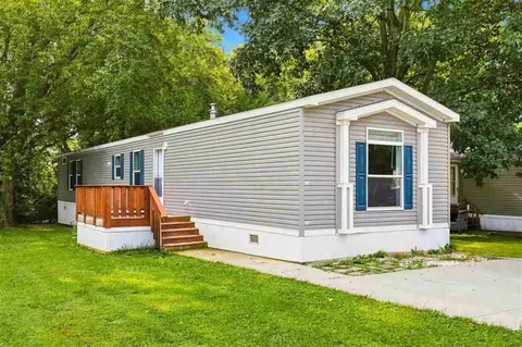 3701 2nd St #LOT 372, Coralville, IA 52241
