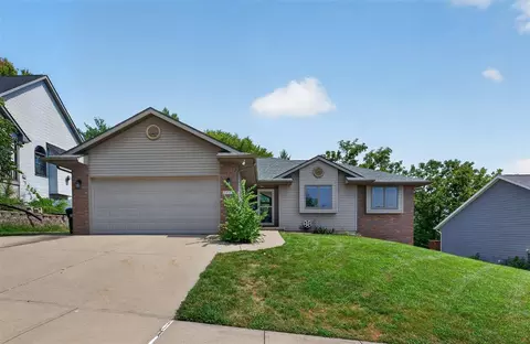 1116 Weeber St, Iowa City, IA 52246