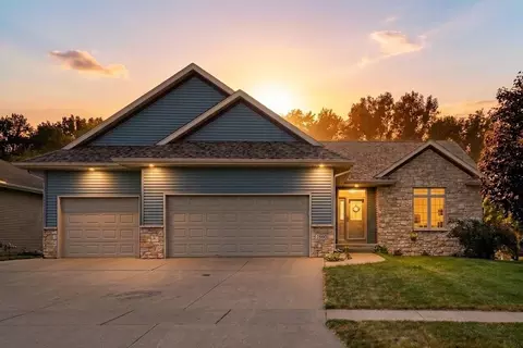 1865 Wood Duck Ct, North Liberty, IA 52317