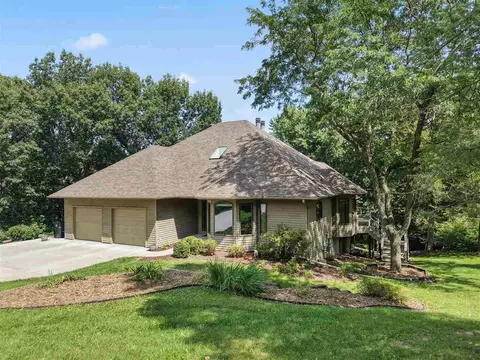 20 NEastview Pl, Iowa City, IA 52240