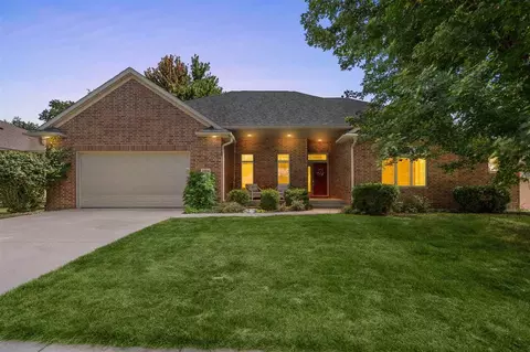1008 Tamarack Trl, Iowa City, IA 52245