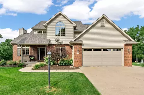 741 Arlington Dr, Iowa City, IA 52245