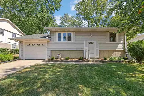 1108 Dover St, Iowa City, IA 52240