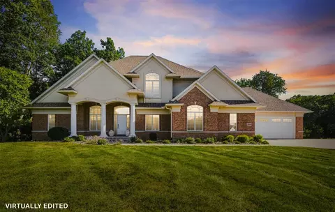 2804 NW Deer Valley Dr, Swisher, IA 52338