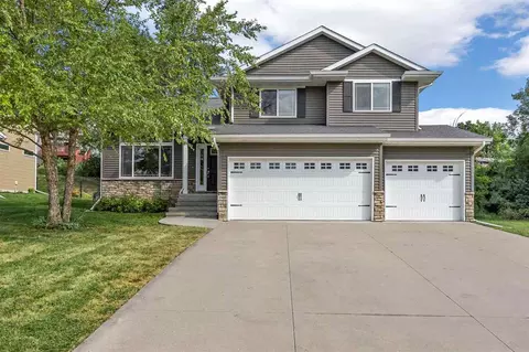 1900 Winterpark Pl, Coralville, IA 52241