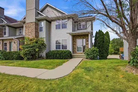 1364 Nicholas Ln, North Liberty, IA 52317