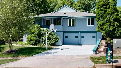 419 Elmira St, Iowa City, IA 52245