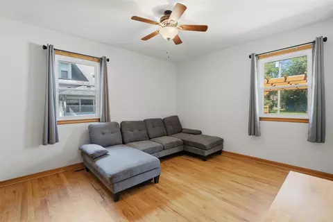 Living - 1306 E 2nd St, Washington, IA 52353 photo 4 of 4