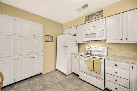 Kitchen - 2135 1st Ave SE, Cedarrapids, IA 52403 photo 3 of 3