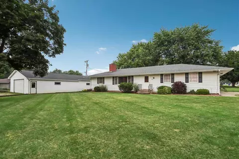 Exterior - 609 E Hickory St, Riverside, IA 52327 photo 6 of 8