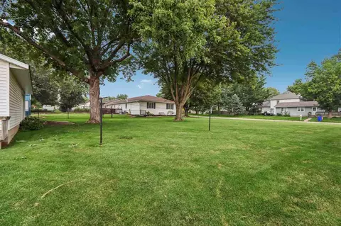 Exterior - 609 E Hickory St, Riverside, IA 52327 photo 3 of 8