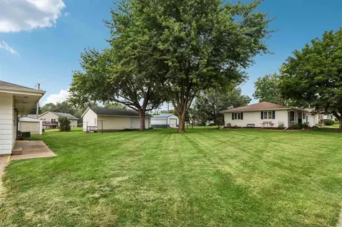 Exterior - 609 E Hickory St, Riverside, IA 52327 photo 2 of 8