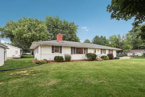Exterior - 609 E Hickory St, Riverside, IA 52327 photo 4 of 8