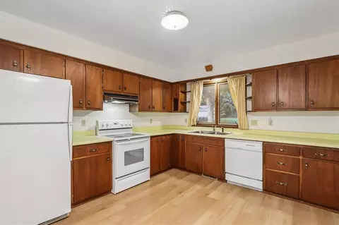 Kitchen - 609 E Hickory St, Riverside, IA 52327 photo 1 of 3