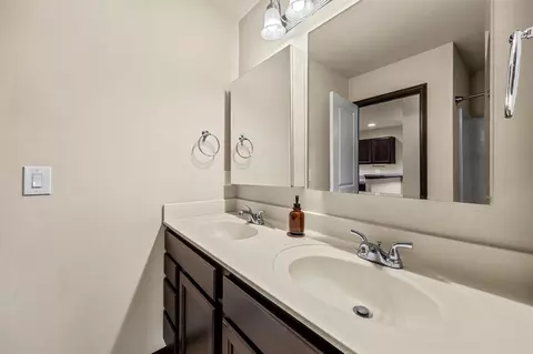 Bath - 212 Will Dr, Solon, IA 52333 photo 1 of 2