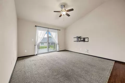 Living - 212 Will Dr, Solon, IA 52333 photo 1 of 4