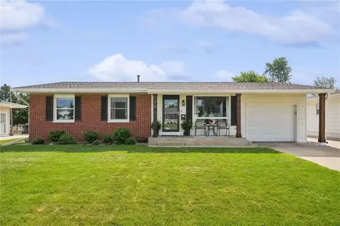 207 Drexel Dr SW, Cedar Rapids, IA 52404