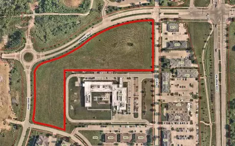 Oakdale Blvd, Coralville, IA 52241