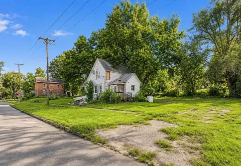 301 Jackson St, Bedford, IA 50833