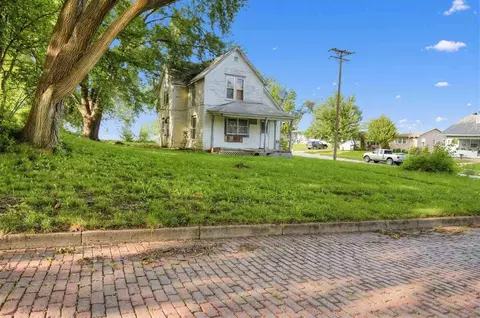 301 Jackson St, Bedford, IA 50833