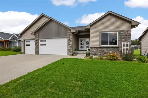 4523 Luke Dr, Iowa City, IA 52246