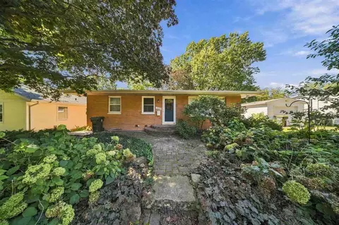 1605 Ridge St, Iowa City, IA 52240