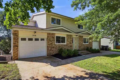 2116 10th St Pl, Coralville, IA 52241