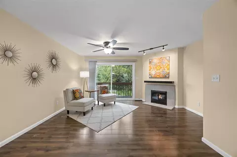 1152 Cambria Ct, Iowa City, IA 52246