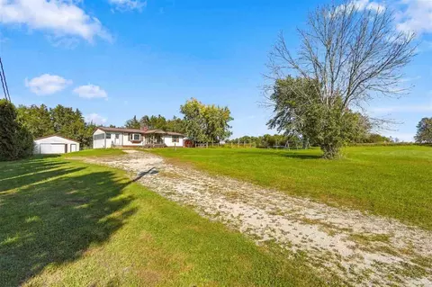 12039 Wright Rd, La Porte City, IA 50651