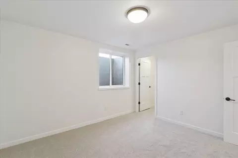Bedroom - 1010 Linden Ln, Ely, IA 52227 photo 8 of 9