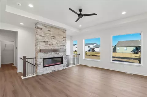 Living - 1010 Linden Ln, Ely, IA 52227 photo 3 of 4