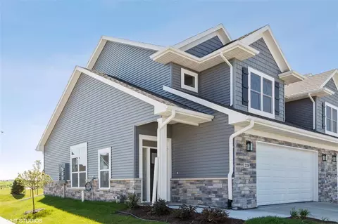 2235 Eversull Ln, North Liberty, IA 52317