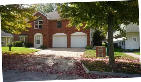 925 Longfellow Pl, Iowa City, IA 52240