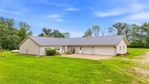 24538 118th St, Columbus Junction, IA 52738