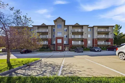 420 N 1st Ave, Iowa City, IA 52245