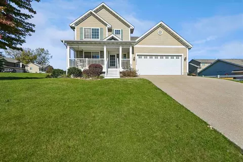 1454 Walker Way, Coralville, IA 52241