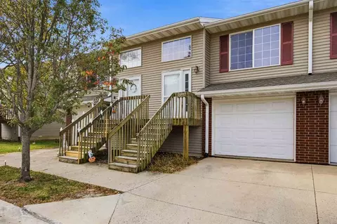 1455 Hayden Ln, North Liberty, IA 52317