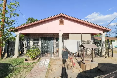 411 N Milmo Ave, Laredo, TX 78043 photo 1