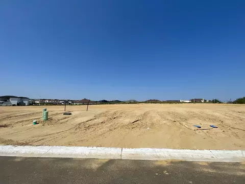 5015 Servando Dr, Laredo, TX 78046 photo 1
