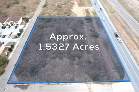 5617 Doc Sigi Perez Lp, Laredo, TX 78046 photo 1