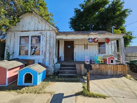 1507 Springfield Ave, Laredo, TX 78040 photo 1