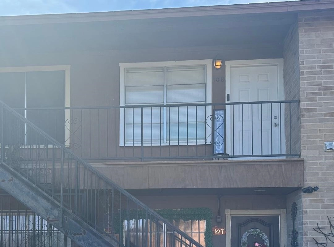 4902 Marcella Ave Unit 108