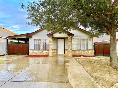 3226 Saint Kathryn Lp, Laredo, TX 78046 photo 1
