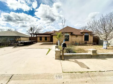 500 Lobo Lp, Laredo, TX 78045 photo 1