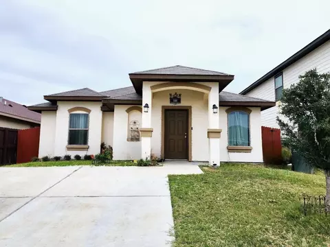 3506 Domingo Saenz Rd, Laredo, TX 78046 photo 1