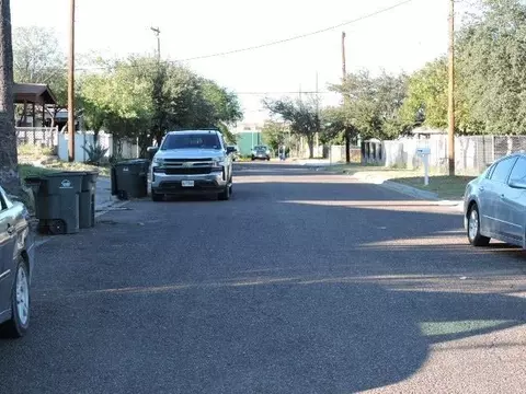 1720 Lyon St, Laredo, TX 78043 photo 8
